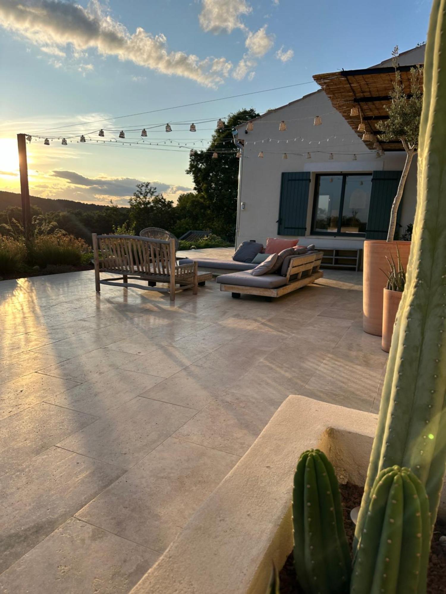 Vila Sous Le « Figuier » Cornillon-Confoux Exteriér fotografie